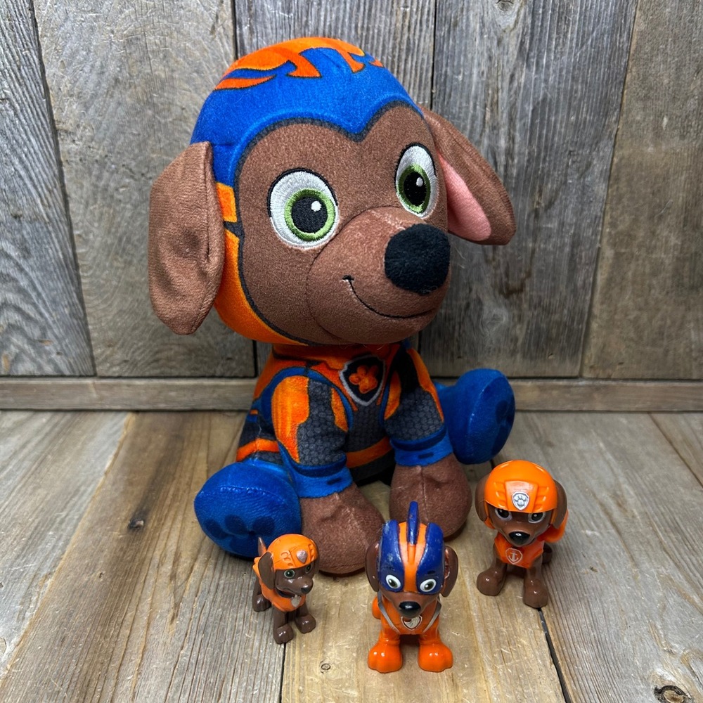 Paw Patrol Zuma Plush 8 Inch and 3 Plastic Action Figure Toy Lot Orange Blue